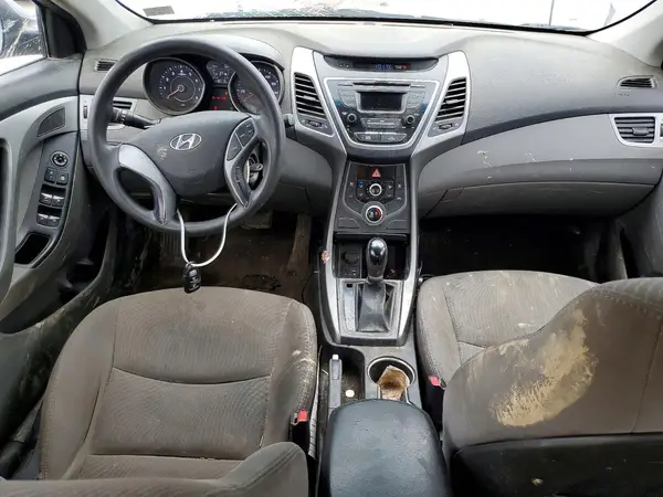 5NPDH4AE9GH738940 2016 HYUNDAI ELANTRA - Image 8