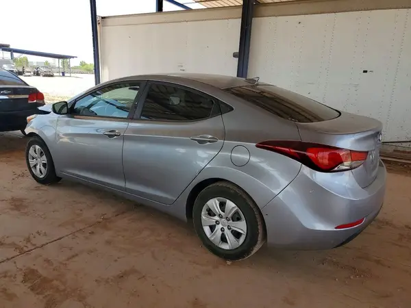 5NPDH4AE9GH739473 2016 HYUNDAI ELANTRA - Image 2