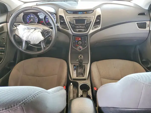 5NPDH4AE9GH739473 2016 HYUNDAI ELANTRA - Image 8