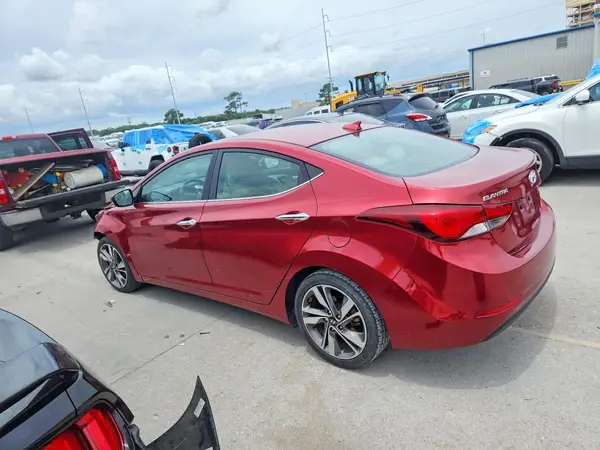 5NPDH4AE9GH739585 2016 HYUNDAI ELANTRA - Image 2