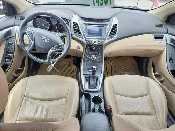 5NPDH4AE9GH739585 2016 HYUNDAI ELANTRA - Image 8
