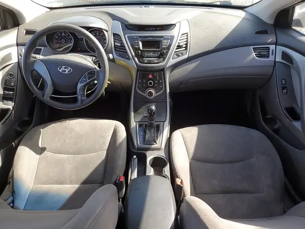 5NPDH4AE9GH739652 2016 HYUNDAI ELANTRA - Image 8