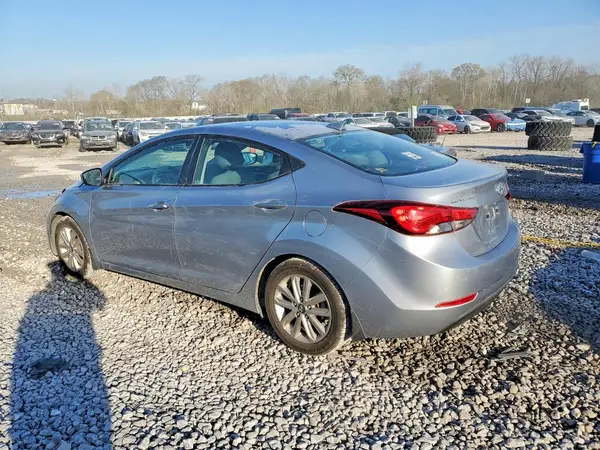5NPDH4AE9GH739702 2016 HYUNDAI ELANTRA - Image 2