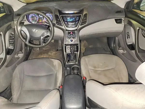 5NPDH4AE9GH744074 2016 HYUNDAI ELANTRA - Image 8