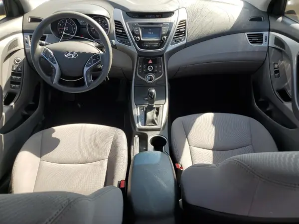 5NPDH4AE9GH746052 2016 HYUNDAI ELANTRA - Image 8