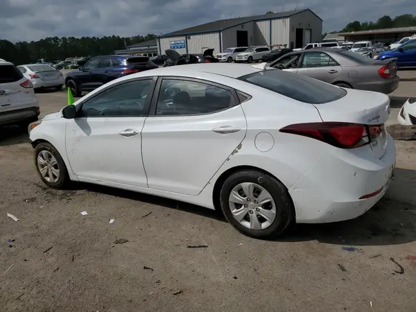 5NPDH4AE9GH747041 2016 HYUNDAI ELANTRA - Image 2