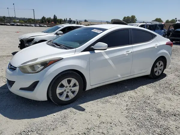 5NPDH4AE9GH747329 2016 HYUNDAI ELANTRA - Image 1