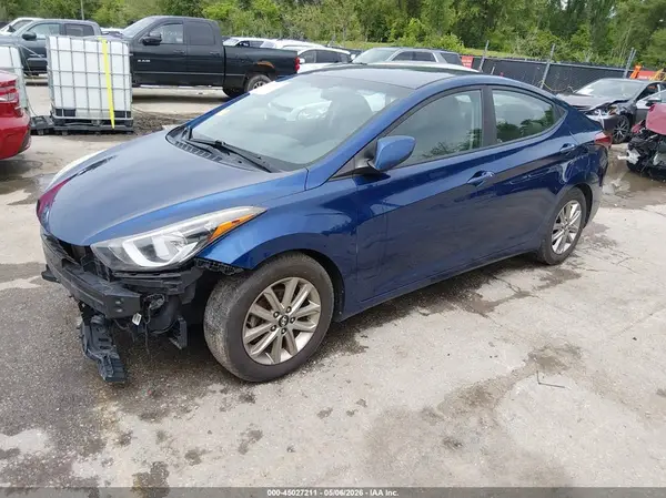 5NPDH4AE9GH749338 2016 HYUNDAI ELANTRA - Image 2