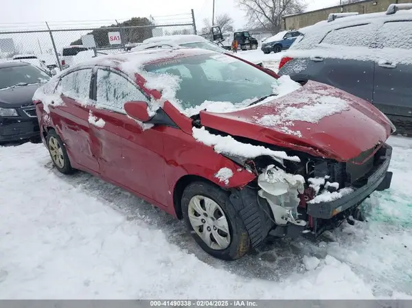 5NPDH4AE9GH749985 2016 HYUNDAI ELANTRA - Image 1