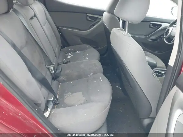 5NPDH4AE9GH749985 2016 HYUNDAI ELANTRA - Image 8
