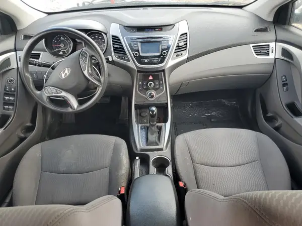5NPDH4AE9GH750702 2016 HYUNDAI ELANTRA - Image 8