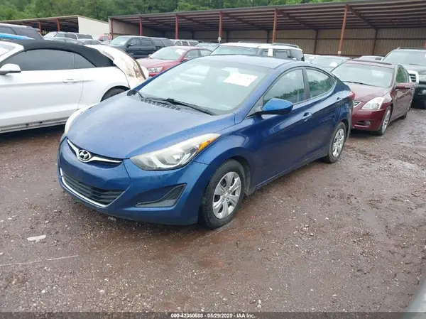 5NPDH4AE9GH751008 2016 HYUNDAI ELANTRA - Image 2