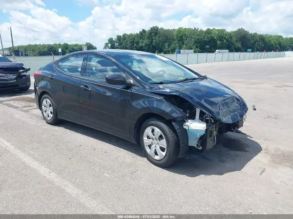 5NPDH4AE9GH751719 2016 HYUNDAI ELANTRA - Image 1