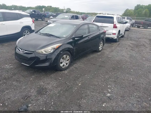 5NPDH4AE9GH751722 2016 HYUNDAI ELANTRA - Image 2