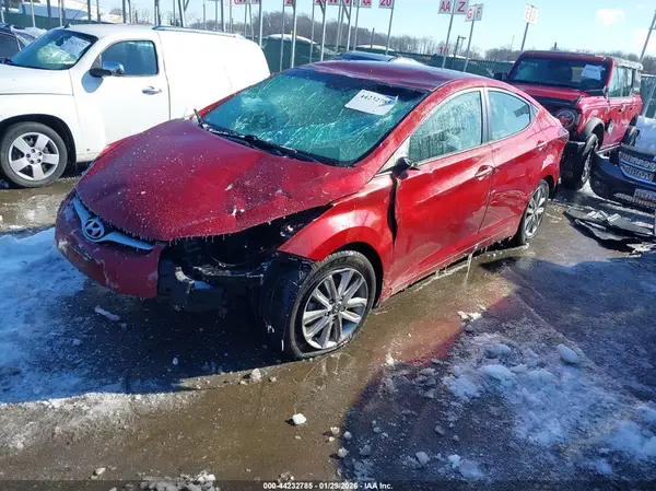 5NPDH4AE9GH752577 2016 HYUNDAI ELANTRA - Image 2