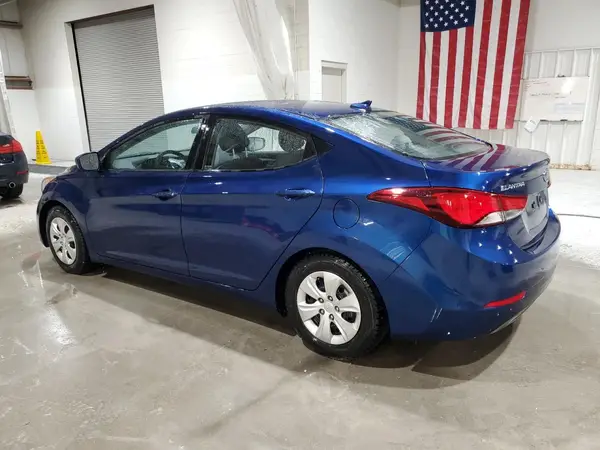 5NPDH4AE9GH752787 2016 HYUNDAI ELANTRA - Image 2