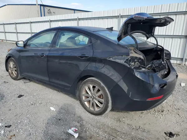 5NPDH4AE9GH755687 2016 HYUNDAI ELANTRA - Image 2