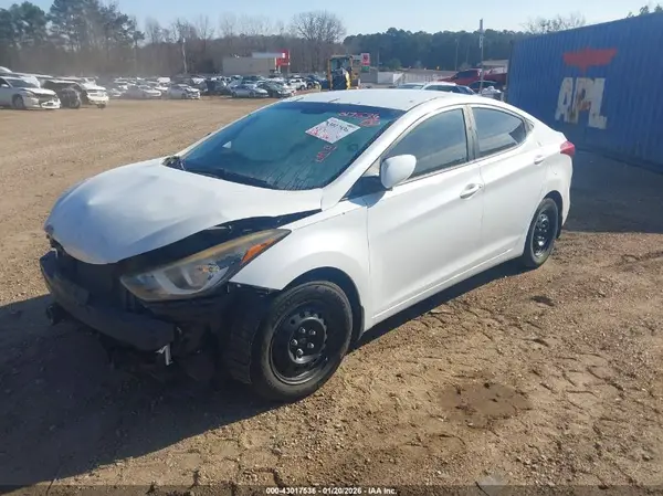 5NPDH4AE9GH756502 2016 HYUNDAI ELANTRA - Image 2