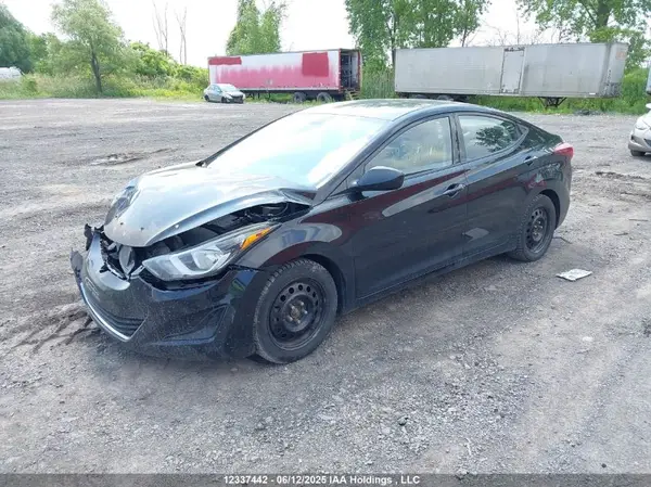 5NPDH4AE9GH756905 2016 HYUNDAI ELANTRA - Image 2