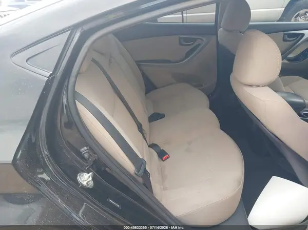 5NPDH4AE9GH758380 2016 HYUNDAI ELANTRA - Image 8