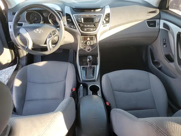 5NPDH4AE9GH759738 2016 HYUNDAI ELANTRA - Image 8