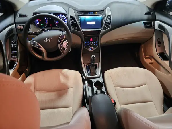 5NPDH4AE9GH761649 2016 HYUNDAI ELANTRA - Image 8