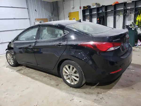 5NPDH4AE9GH762333 2016 HYUNDAI ELANTRA - Image 2