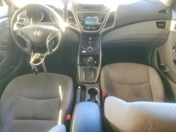 5NPDH4AE9GH762641 2016 HYUNDAI ELANTRA - Image 8