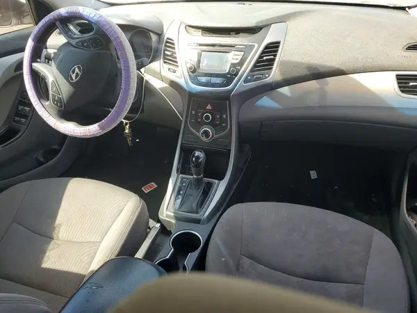 5NPDH4AE9GH762882 2016 HYUNDAI ELANTRA - Image 8