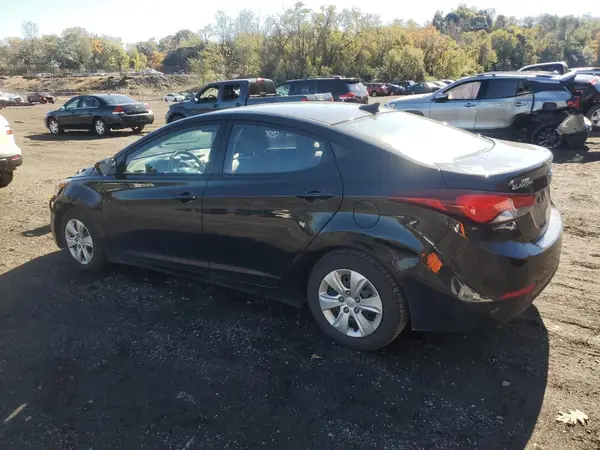 5NPDH4AE9GH763546 2016 HYUNDAI ELANTRA - Image 2