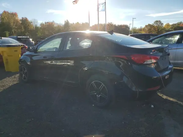 5NPDH4AE9GH763577 2016 HYUNDAI ELANTRA - Image 2