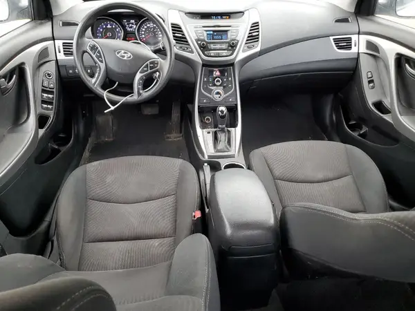 5NPDH4AE9GH763966 2016 HYUNDAI ELANTRA - Image 8