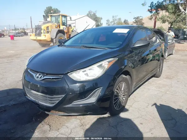 5NPDH4AE9GH764034 2016 HYUNDAI ELANTRA - Image 2