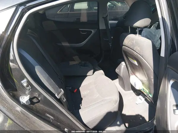 5NPDH4AE9GH766012 2016 HYUNDAI ELANTRA - Image 8