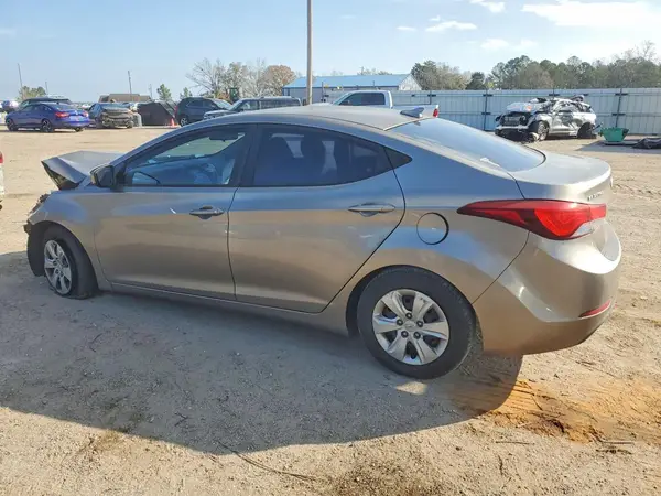 5NPDH4AE9GH767189 2016 HYUNDAI ELANTRA - Image 2