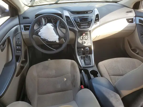 5NPDH4AE9GH767189 2016 HYUNDAI ELANTRA - Image 8