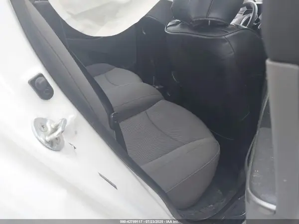 5NPDH4AE9GH767368 2016 HYUNDAI ELANTRA - Image 8