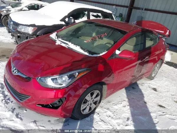 5NPDH4AE9GH768763 2016 HYUNDAI ELANTRA - Image 2