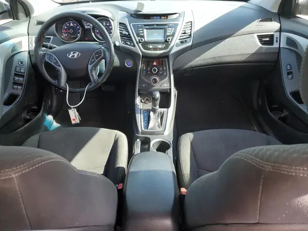 5NPDH4AE9GH768889 2016 HYUNDAI ELANTRA - Image 8