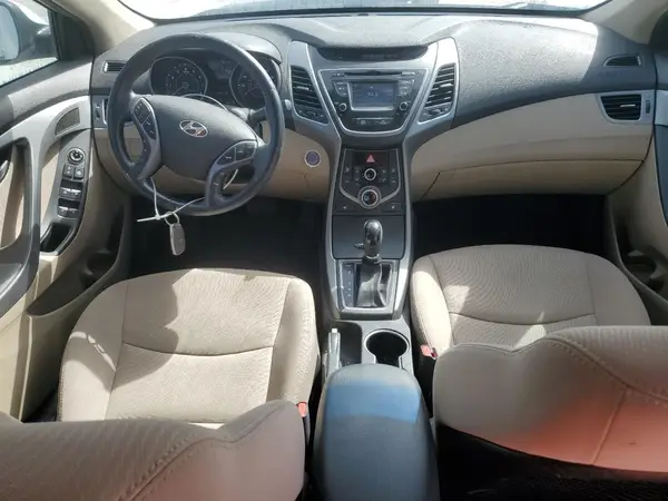 5NPDH4AE9GH769623 2016 HYUNDAI ELANTRA - Image 8