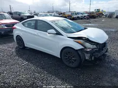 5NPDH4AE9GH771131 2016 HYUNDAI ELANTRA