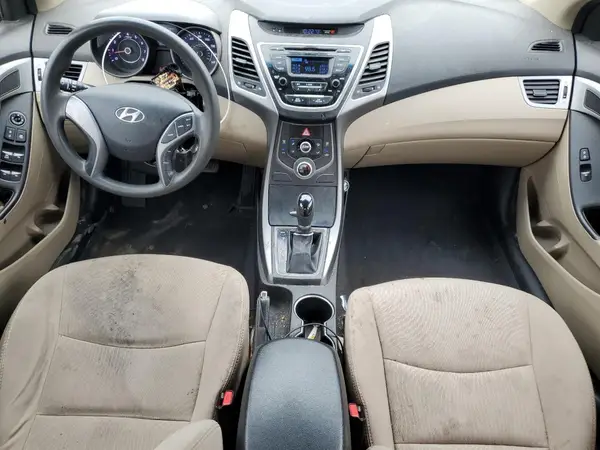 5NPDH4AE9GH771646 2016 HYUNDAI ELANTRA - Image 8