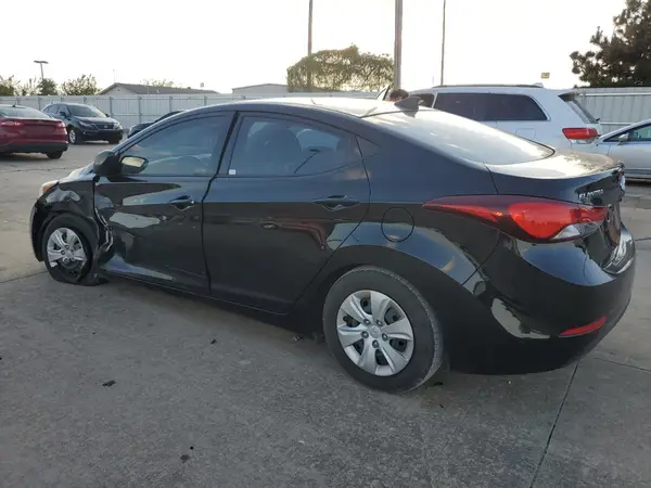 5NPDH4AE9GH772683 2016 HYUNDAI ELANTRA - Image 2