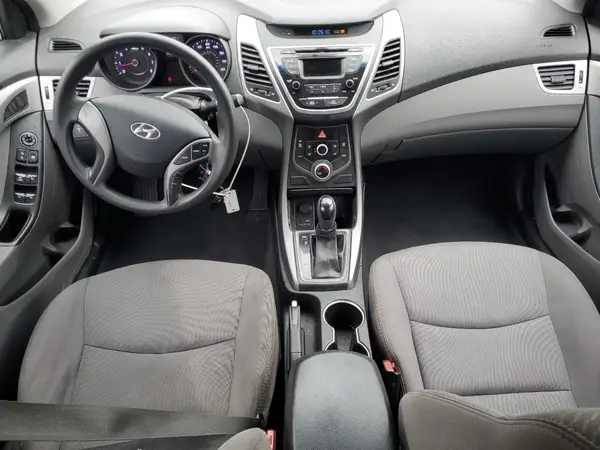 5NPDH4AE9GH773784 2016 HYUNDAI ELANTRA - Image 8