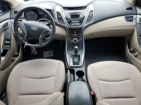 5NPDH4AE9GH774689 2016 HYUNDAI ELANTRA - Image 8