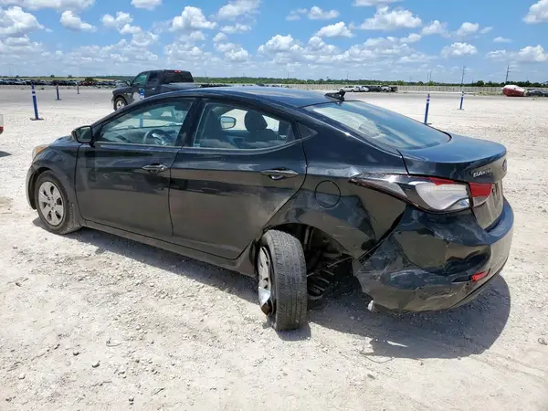 5NPDH4AE9GH774949 2016 HYUNDAI ELANTRA - Image 2