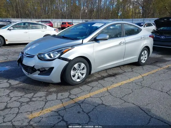 5NPDH4AE9GH775938 2016 HYUNDAI ELANTRA - Image 2