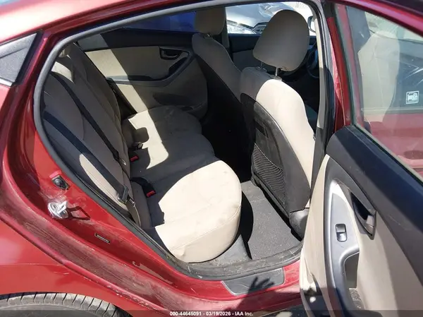5NPDH4AE9GH779410 2016 HYUNDAI ELANTRA - Image 8
