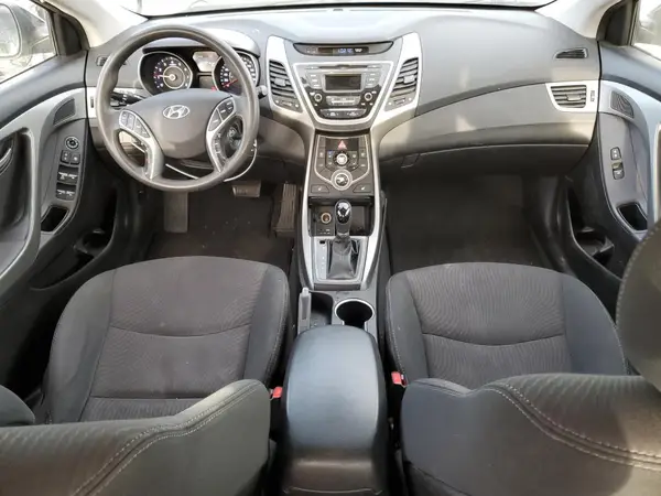 5NPDH4AE9GH779648 2016 HYUNDAI ELANTRA - Image 8
