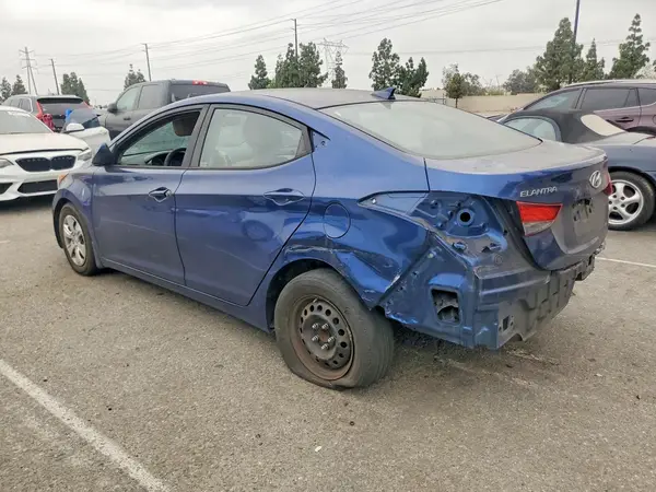 5NPDH4AE9GH780072 2016 HYUNDAI ELANTRA - Image 2